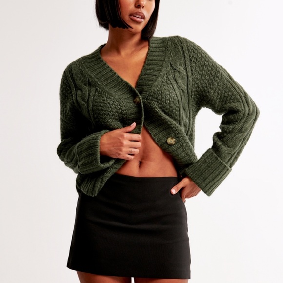 Abercrombie & Fitch Olive Green Cable Knit Button Cardigan - Picture 5 of 9